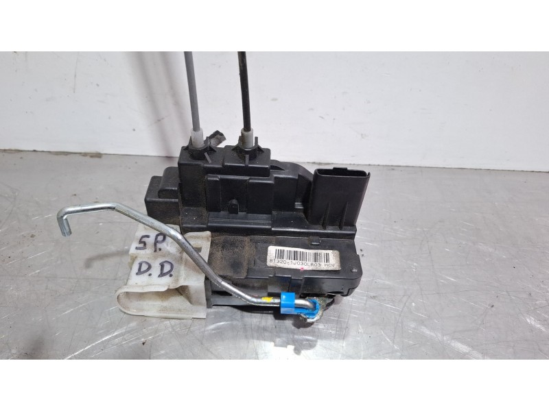 Recambio de cerradura puerta delantera derecha para hyundai i20 referencia OEM IAM 81320  