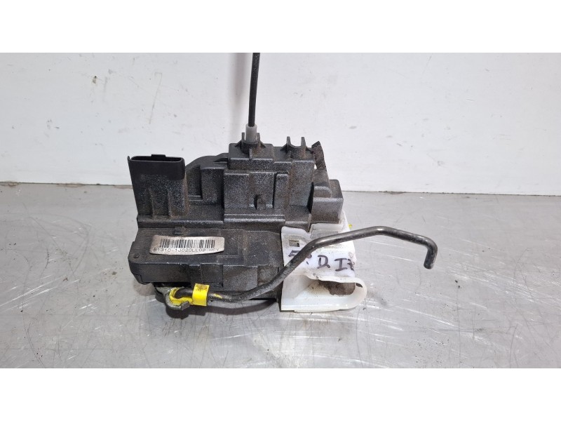 Recambio de cerradura puerta delantera izquierda para hyundai i20 referencia OEM IAM 81310  