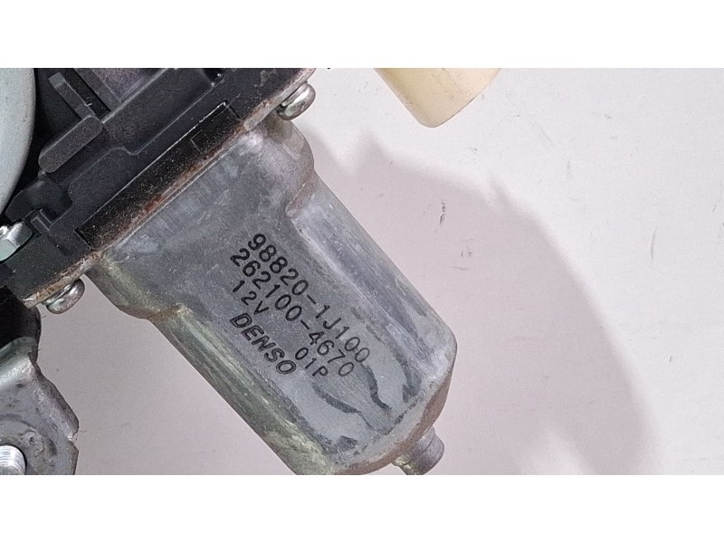 Recambio de elevalunas delantero derecho para hyundai i20 referencia OEM IAM 98820-1J100 262100-4670  