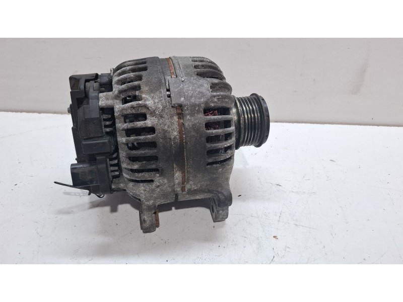 Recambio de alternador para audi a4 referencia OEM IAM 06F903023J 0124525092  