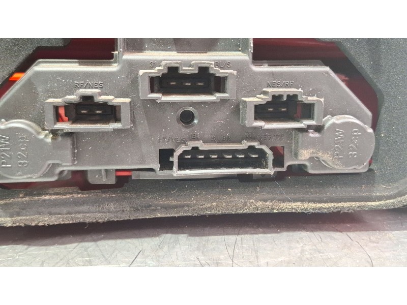 Recambio de piloto trasero derecho para volkswagen bora referencia OEM IAM 1J5945257  