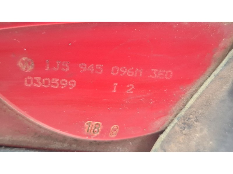 Recambio de piloto trasero derecho para volkswagen bora referencia OEM IAM 1J5945257  