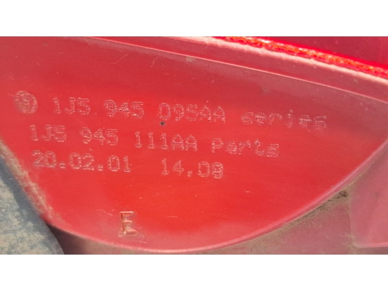 Recambio de piloto trasero izquierdo para volkswagen bora referencia OEM IAM 1J5945257  