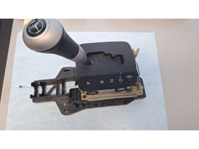 Recambio de palanca cambio para mercedes-benz a 200 cdi referencia OEM IAM A1693700509  