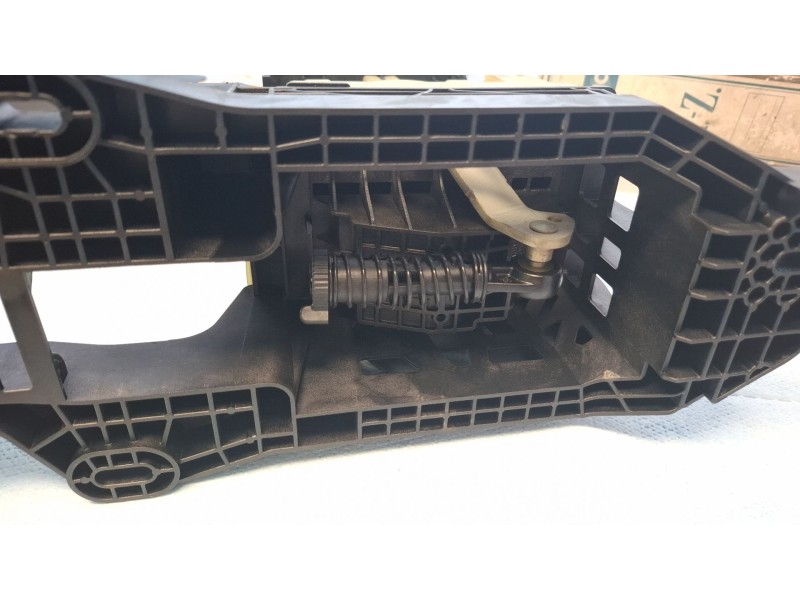 Recambio de palanca cambio para mercedes-benz a 200 cdi referencia OEM IAM A1693700509  