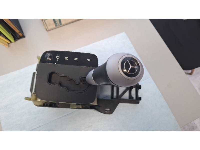 Recambio de palanca cambio para mercedes-benz a 200 cdi referencia OEM IAM A1693700509  