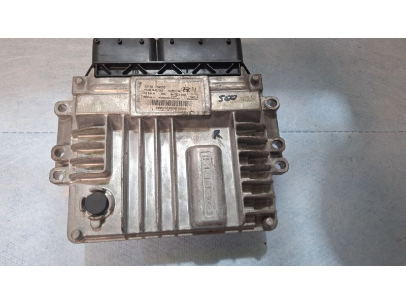 Recambio de centralita motor para hyundai i20 referencia OEM IAM 39130-2A500  