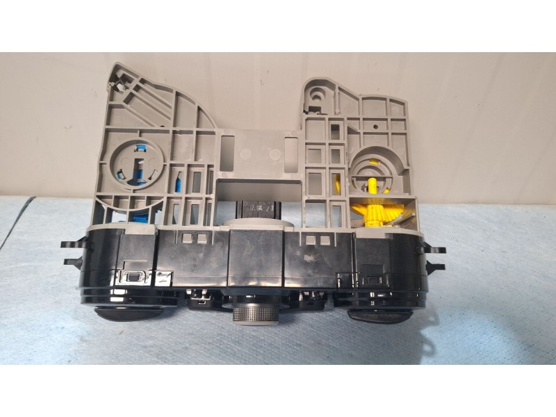 Recambio de mando climatizador para hyundai i20 referencia OEM IAM 97250-4P560  