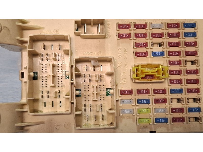 Recambio de caja reles / fusibles para hyundai i20 referencia OEM IAM 91951-1J03010  