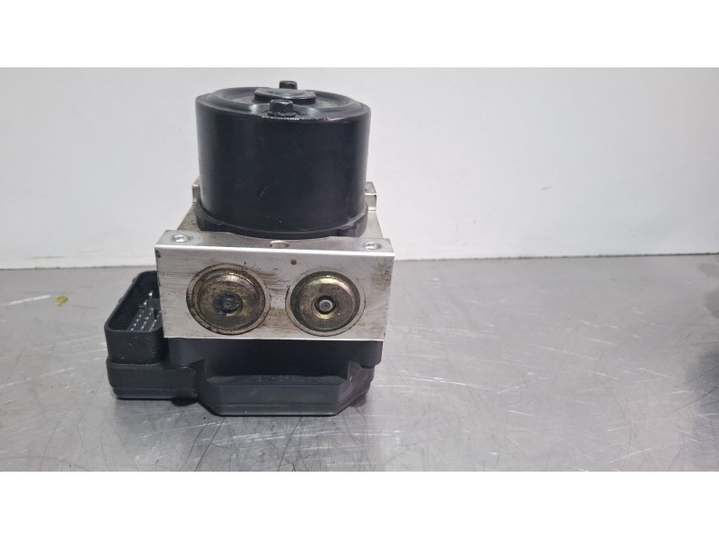 Recambio de modulo abs para hyundai matrix referencia OEM IAM 5WY7201B 95660-17000  