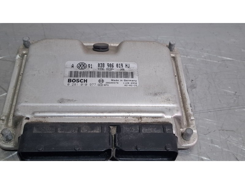 Recambio de centralita motor para volkswagen golf referencia OEM IAM 038906019HJ 0281010977  