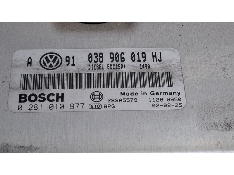 Recambio de centralita motor para volkswagen golf referencia OEM IAM 038906019HJ 0281010977  