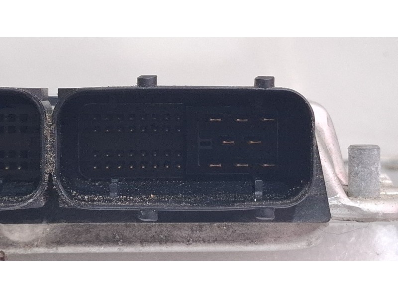 Recambio de centralita motor para volkswagen golf referencia OEM IAM 038906019HJ 0281010977  