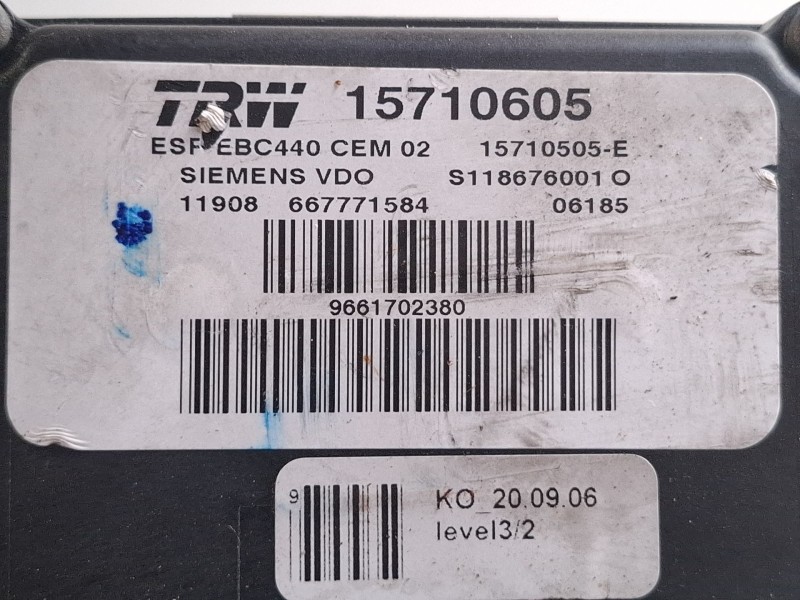 Recambio de modulo abs para peugeot 407 referencia OEM IAM 15710605  