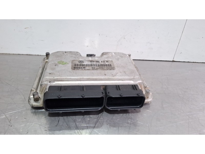 Recambio de centralita motor para volkswagen kombi 2.5 tdi referencia OEM IAM 074906018AK // 0281010462  
