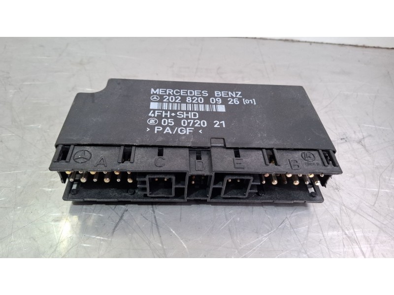 Recambio de centralita confort para mercedes-benz c 250 td referencia OEM IAM 2028200926  