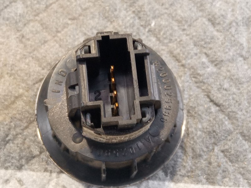 Recambio de boton start/stop para renault laguna referencia OEM IAM   