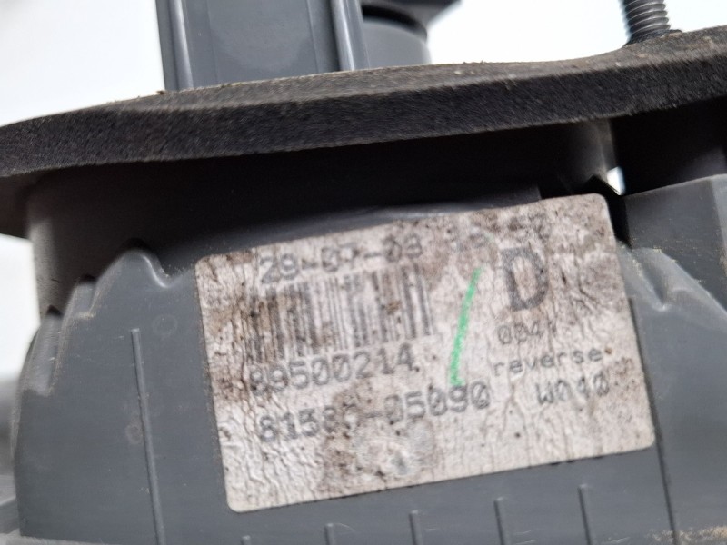 Recambio de piloto porton trasero derecho para toyota avensis referencia OEM IAM   