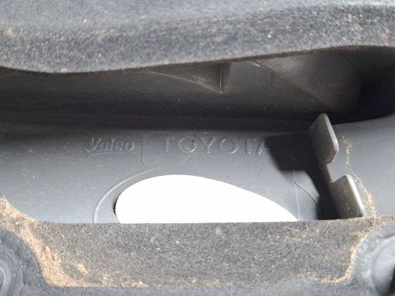 Recambio de piloto porton trasero izquierdo para toyota avensis referencia OEM IAM   