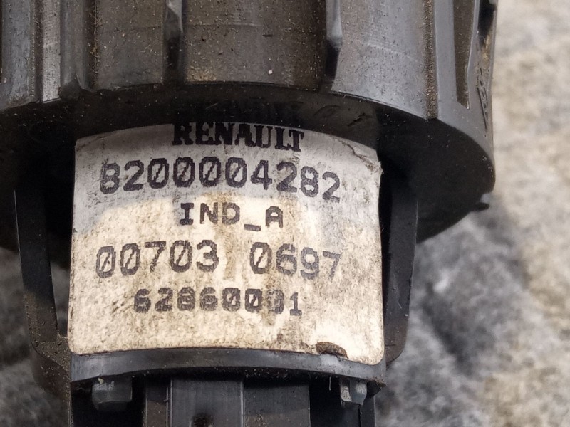 Recambio de boton start/stop para renault laguna referencia OEM IAM   