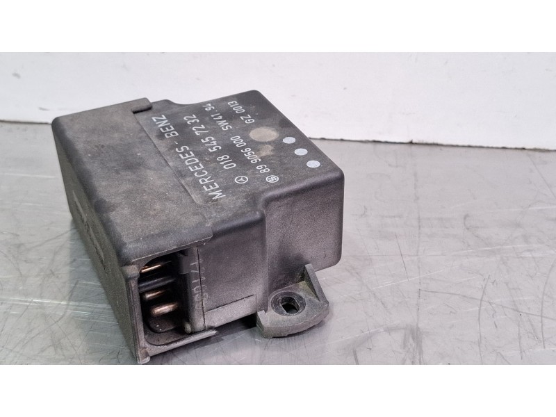 Recambio de caja precalentamiento para mercedes-benz c 250 td referencia OEM IAM 0185457232  