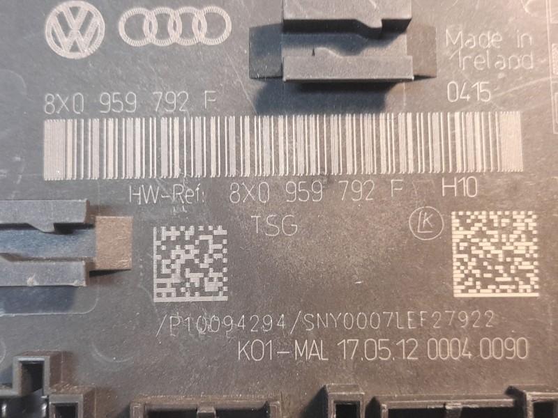 Recambio de modulo control puerta para skoda superb ii (3t4) 1.6 tdi referencia OEM IAM 8X0959792F  