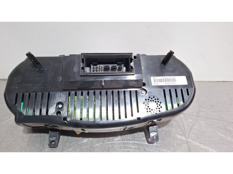 Recambio de cuenta kilometros para seat leon referencia OEM IAM 110080280026  