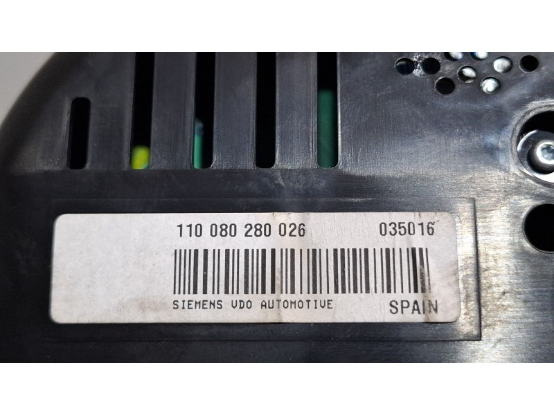 Recambio de cuenta kilometros para seat leon referencia OEM IAM 110080280026  