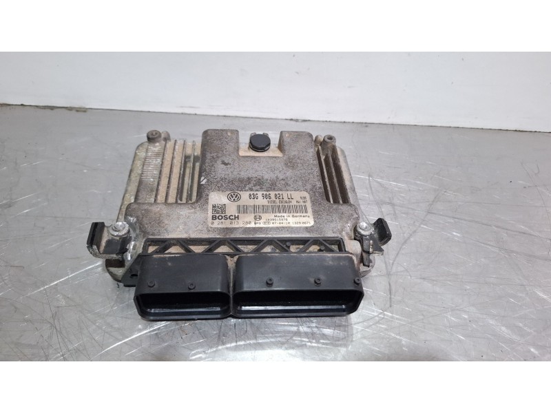 Recambio de centralita motor para seat leon referencia OEM IAM 281013280 03G906021LL  