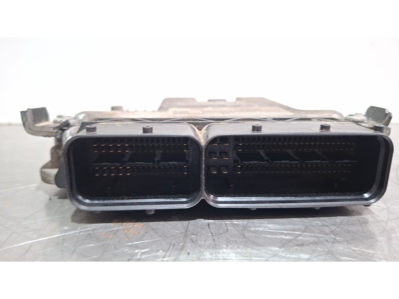 Recambio de centralita motor para seat leon referencia OEM IAM 281013280 03G906021LL  