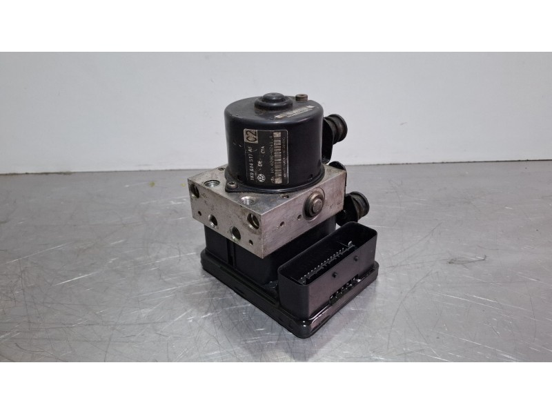 Recambio de modulo abs para seat leon referencia OEM IAM 1K907379AC 1K0614517AF  