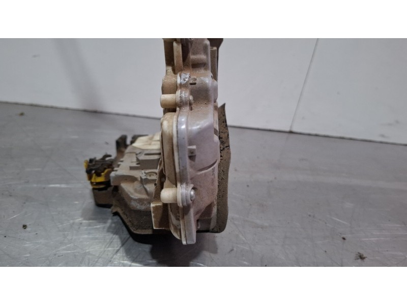 Recambio de cerradura puerta trasera izquierda para seat leon referencia OEM IAM 1P0839015  