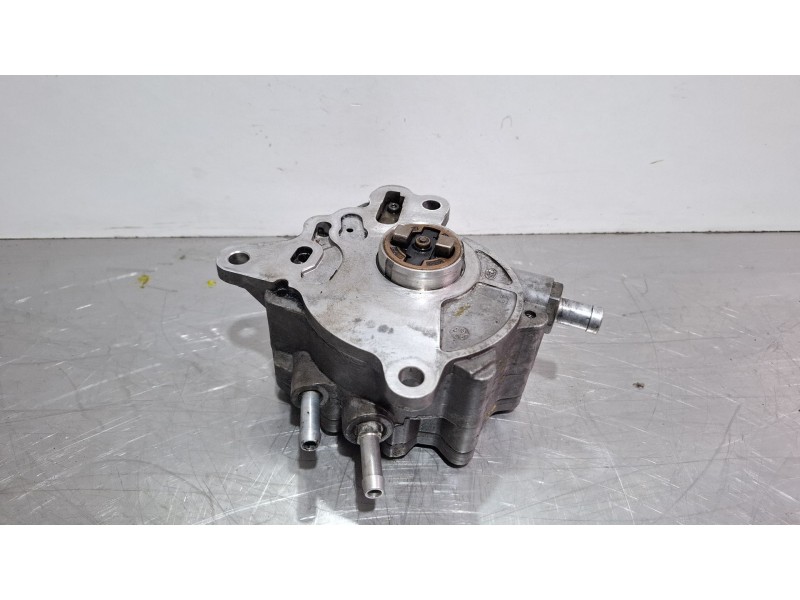 Recambio de bomba alta presion para seat leon referencia OEM IAM 03G145209  