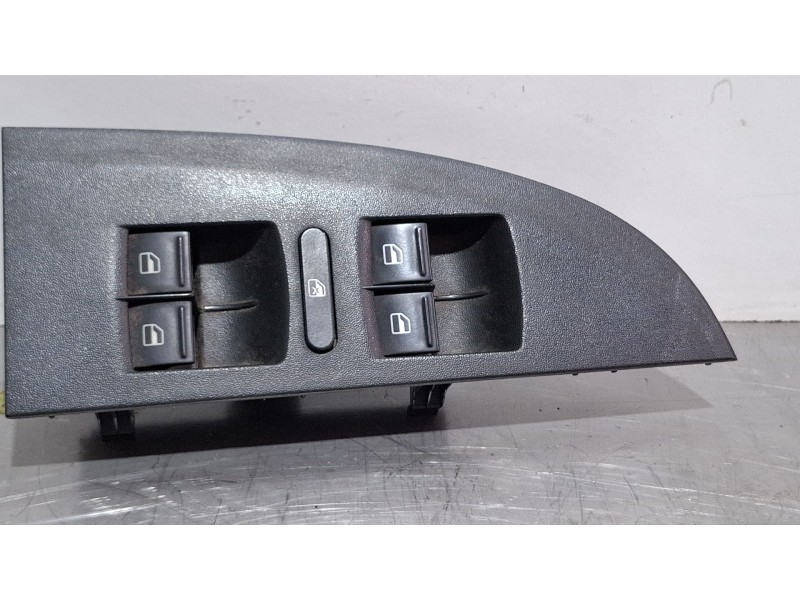 Recambio de mando elevalunas delantero izquierdo para seat leon referencia OEM IAM   