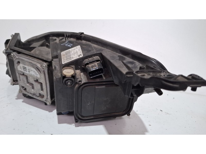 Recambio de faro delantero derecho para peugeot 308 referencia OEM IAM 9677832380-01  