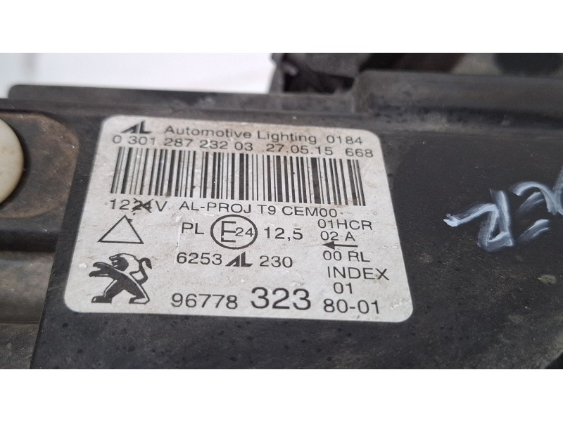 Recambio de faro delantero derecho para peugeot 308 referencia OEM IAM 9677832380-01  
