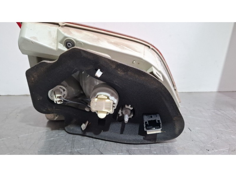 Recambio de piloto porton trasero derecho para peugeot 308 referencia OEM IAM 9678094880  