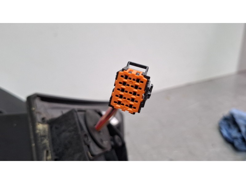 Recambio de espejo retrovisor izquierdo electrico para peugeot 308 referencia OEM IAM   