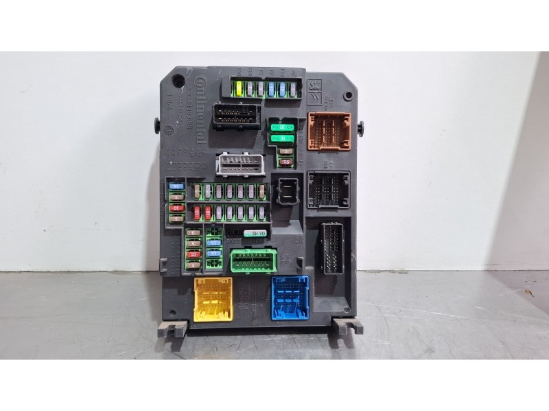 Recambio de centralita bsi para peugeot 308 referencia OEM IAM 980668788001  