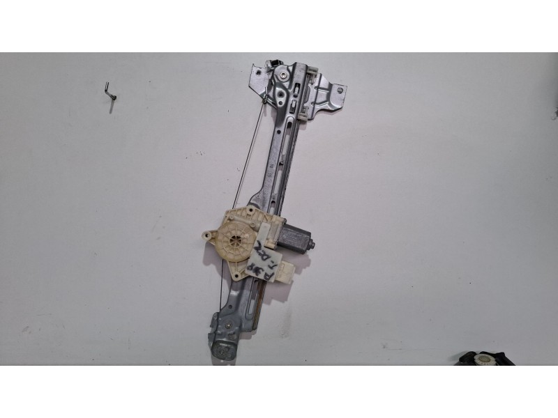 Recambio de elevalunas trasero derecho para peugeot 308 referencia OEM IAM 122423AR  