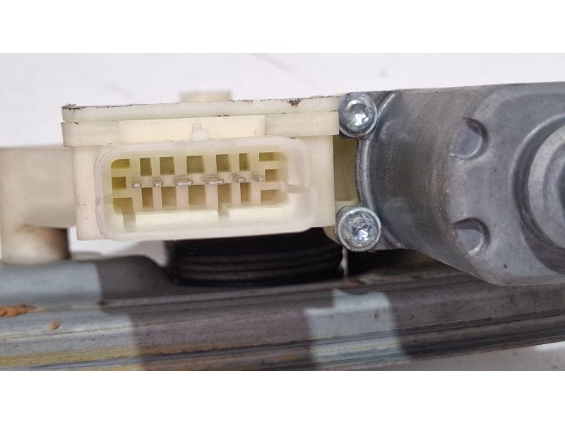 Recambio de elevalunas trasero derecho para peugeot 308 referencia OEM IAM 122423AR  