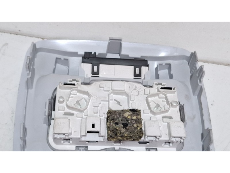 Recambio de luz interior para peugeot 308 referencia OEM IAM 9807496180  