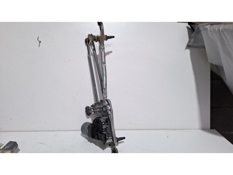 Recambio de motor limpiaparabrisas delantero para peugeot 308 referencia OEM IAM 3397021828  