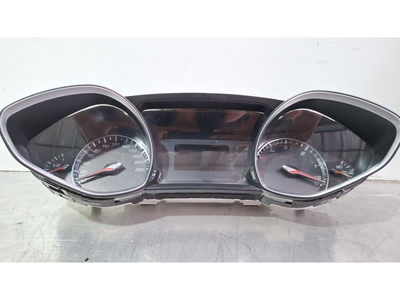 Recambio de cuenta kilometros para peugeot 308 referencia OEM IAM 9809838780  