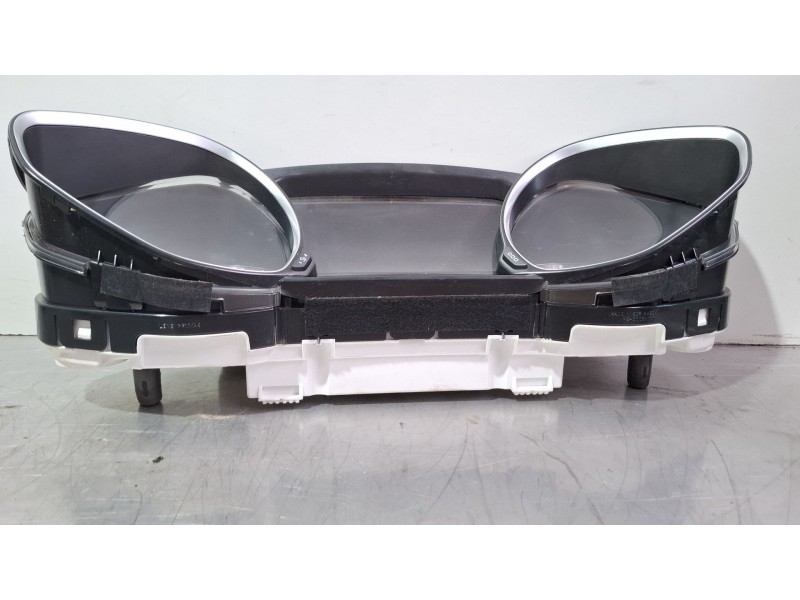 Recambio de cuenta kilometros para peugeot 308 referencia OEM IAM 9809838780  