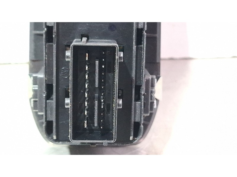 Recambio de mando elevalunas delantero izquierdo para peugeot 308 sw ii (lc_, lj_, lr_, lx_, l4_) 2.0 bluehdi 150 referencia OEM