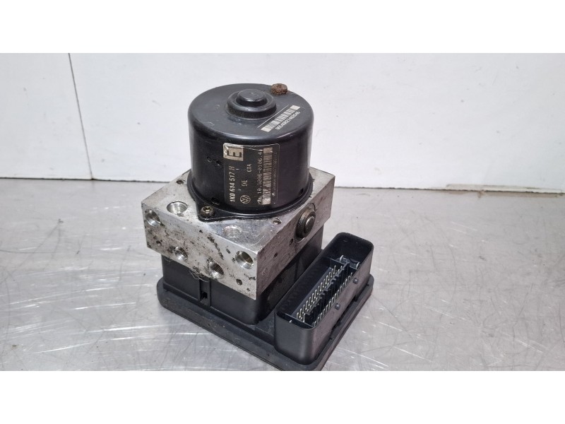 Recambio de modulo abs para audi a3 referencia OEM IAM 1K0614517H 1K0907379K  