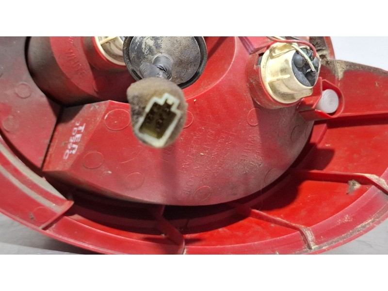 Recambio de piloto trasero derecho para chevrolet klak matiz referencia OEM IAM 300412r  