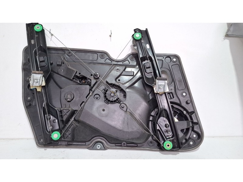 Recambio de elevalunas delantero derecho para volkswagen golf blue motion referencia OEM IAM 5k1837730p 5K0959702D 5K0959792  