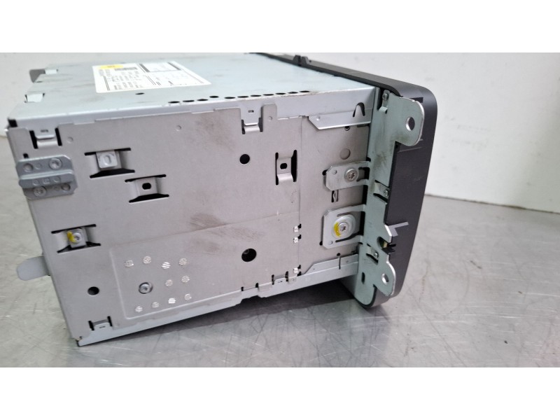 Recambio de sistema audio / radio cd para volkswagen golf blue motion referencia OEM IAM 1K0035186AA  